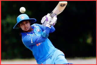 Mithali Raj announces her retirement