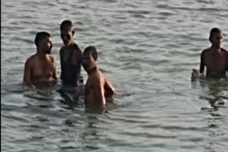 बेतवा नदी में डूबने से 2 युवकों की मौत.