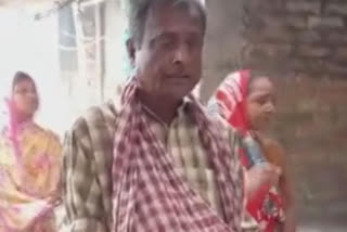Bihar man takes to begging