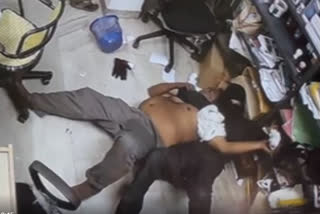 Robber attacks security guard of Kozhikode petrol pump, loots Rs 50,000