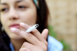 Adolescent smoking leads to accelerated dependency  how to prevent smoking in adolescent  health effects of smoking during adolescent  കൗമാരക്കാരിലെ പുകവലിയുടെ പ്രശ്‌നങ്ങള്‍  കൗമാരത്തിലെ പുകവലി എങ്ങനെ ഒഴിവാക്കാം  കൗമാരത്തിലെ പുകവലിയുടെ ആരോഗ്യ പ്രശ്‌നങ്ങള്‍