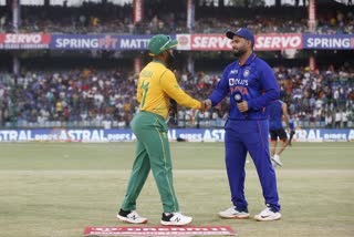 Ind vs SA T20: ଟସ୍‌ ଜିତି ଦକ୍ଷିଣ ଆଫ୍ରିକାର ବୋଲିଂ ନିଷ୍ପତ୍ତି