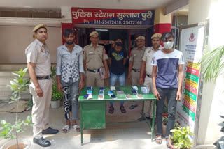 पुलिस की गिरफ्त में आरोपी