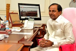Chief Minister KCR meeting with ministers in the evening