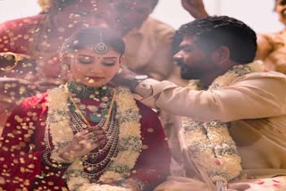 Newlyweds Nayantara and Tamil director Vignesh Sivan visited Thirupathi temple  nayanthara vighnesh shivan wedding  nanayanthara and vignesh sivan temple visit  newly wedded couple nayan wiky  അനുഗ്രഹം തേടി നയനും വിക്കിയും തിരുപ്പതിയില്‍  നയന്‍താര വിഘ്നേഷ് ശിവന്‍ വിവാഹം  നയനും വിക്കിയും ക്ഷേത്ര ദര്‍ശനം നടത്തി