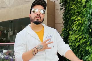 HBD Mika singh: મિકાએ બોલિવૂડને ઘણા હિટ ગીતો આપ્યા છે, અહીં જુઓ ગીતોની યાદી