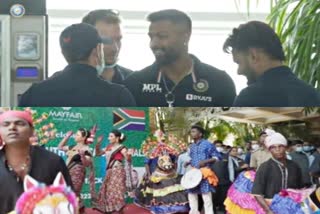 Indian Players reach Bhubaneswar  India vs South Africa  Bhubaneswar  2nd T20I at Barabati Cuttack  Biju Patnaik International Airport  भारत दक्षिण अफ्रीका टीम  भारत साउथ अफ्रीका टीम ओडिशा पहुंची  बाराबती स्टेडियम