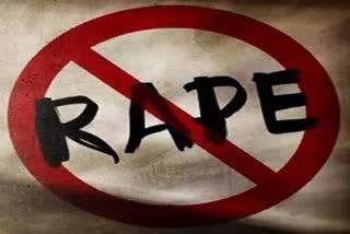 hyderabad 9 year old girl raped  man arrested for raping minor  man sexually assaults 9 year old girl  ഹൈദരാബാദ് പീഡനം പുതിയ വാര്‍ത്ത  ഒമ്പതുകാരി ബലാത്സംഗം അറസ്റ്റ്