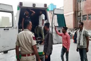 container hits three bikes and a car in jhalawar, two seriously injured in jhlawar road accident