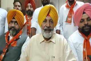 BJP leader Balbir Sidhu arrives Rupnagar condemns move of transport minister laljit singh bhullar car stunt