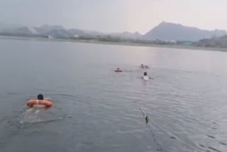 Youth jumped from moving boat in Lake Pichola