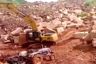 Mining begins in Bansi Paharpur, first consignment of sand stone departs