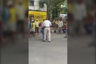 Traffic cop suspended for kicking