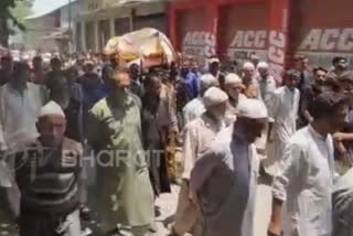 Muslims mourn demise of elderly Kashmiri Pandit