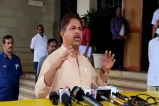 minister-r-ashok-criticize-over-congress-protest