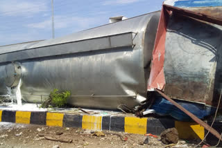 Massive Milk Tanker Overturns, river of milk flowed on sirohi road