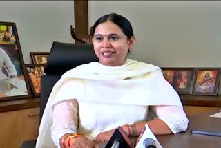 minister-laxmi-hebbalkar-statemenet-against-bjp-leaders