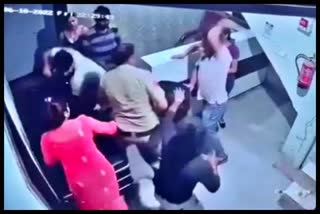 Fight in Faridabad Oyo Hotel