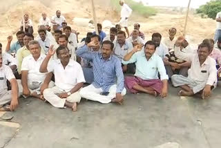 Gauravelli expatriate protest in husnabad