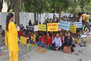 Workers protest in Rudrapur