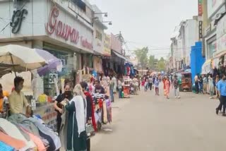 Decrease in customers due to heat in Lajpat Nagar market