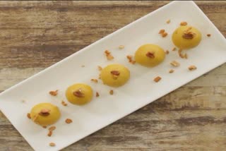 THURSDAY FAST SPECIAL BESAN LADDU RECIPE YELLOW SWEET DISH LADDU FOR GURUVAR VRAT AT HOME