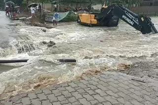 second phase of flood hits Assam  three persons died in flood and landslide in Assam  Heavy rain in Assam  ಅಸ್ಸೋಂನಲ್ಲಿ ವರ್ಷದ ಎರಡನೇ ಹಂತದ ಪ್ರವಾಹ  ಅಸ್ಸೋಂನಲ್ಲಿ ಮಳೆಯಿಂದಾಗಿ ಪ್ರವಾಹ ಮತ್ತು ಗುಡ್ಡ ಕುಸಿತ  ಭಾರೀ ಮಳೆಗೆ ತತ್ತರಿಸಿದ ಅಸ್ಸೋಂ