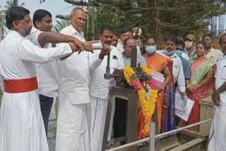 TN  Assembly Speaker Appavu opened water from Thirumoolanagar canal to Radhapuram canal கோதையாறு அணையில் இருந்து ராதாபுரம் கால்வாயில் தண்ணீர் - அப்பாவு திறந்து வைத்தார்