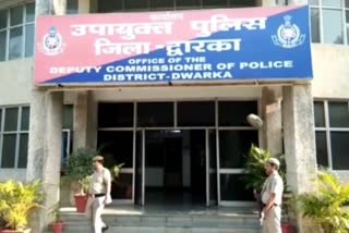 special-campaign-against-who-drink-alcohol-in-public-places-dwarka-police-takes-action-against-166