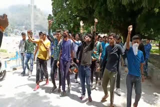 Youth protest against Agneepath scheme