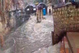 rain water came in to premises of Savadatti Renukadevi Temple