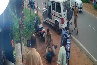 Nooranadu police station Sub inspector  Sub inspector subdued accused who hacked to death  നൂറനാണ് പൊലീസ് സ്റ്റേഷന്‍ എസ് ഐ  ആലപ്പുഴ നൂറനാട് പൊലീസ് സ്റ്റേഷന്‍  എസ് ഐയെ വെട്ടാന്‍ ശ്രമം