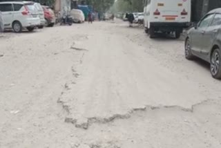 Started road construction with drums officers and leaders disappeared by digging road