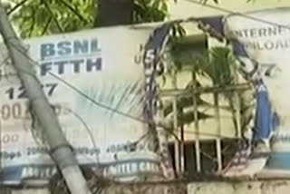 Tension at funeral procession of Rakesh, BSNL office attacked
