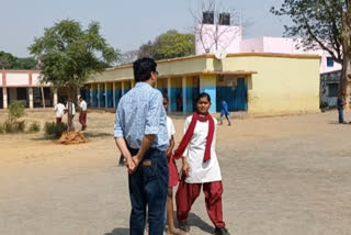 change in color of school children dress in Jharkhand