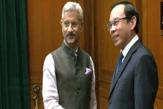 Jaishankar met Nguyen Van Nen