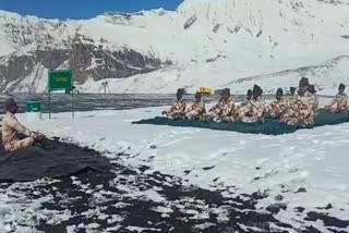 ITBP jawans did yoga in indo tibet border