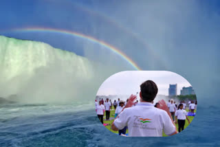 Niagara Falls witnesses yoga celebrations  International Day of Yoga 2022  International Day of Yoga celebration in New York  International Day of Yoga 2022 news  ಅಮೆರಿಕಾದಲ್ಲಿ ಆಜಾದಿ ಕಾ ಅಮೃತ್ ಮಹೋತ್ಸವ ಅಡಿಯಲ್ಲಿ ನಡೀತು ಯೋಗಾ ದಿನಾಚರಣೆ  ಅಂತಾರಾಷ್ಟ್ರೀಯ ಯೋಗಾ ದಿನಾಚರಣೆ 2022  ನಯಾಗರಾ ಜಲಪಾತದ ಬಳಿ ವಿಶ್ವ ಯೋಗಾ ದಿನಾಚರಣೆ  ಅಂತಾರಾಷ್ಟ್ರೀಯ ಯೋಗಾ ದಿನಾಚರಣೆ 2022 ಸುದ್ದಿ