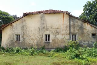 Ruined Thyagarthi doctor's lodge