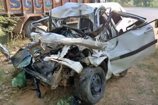 road accident in Uttara Pradesh  izzatnagar police station area bareilly  Uttara Pradesh crime news  ಉತ್ತರಪ್ರದೇಶದಲ್ಲಿ ಭೀಕರ ರಸ್ತೆ ಅಪಘಾತ  ಬರೇಲಿಯ ಇಜ್ಜತ್‌ನಗರ ಪೊಲೀಸ್ ಠಾಣೆ  ಉತ್ತರಪ್ರದೇಶ ಅಪರಾಧ ಸುದ್ದಿ