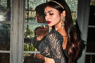 mouni roy