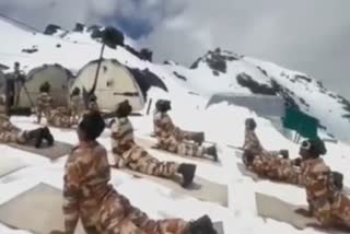 ITBP jawans did yoga at height of 19 thousand feet of Himalayas