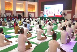 International Yoga Day: ଜଗତସିଂହପୁରରେ ଯୋଗ ଶିବିରରେ ସାମିଲ ହେଲେ ଶତାଧିକ ଲୋକେ