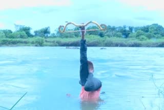 A man from Hassan done yoga differently