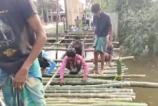 people build bamboo bridge