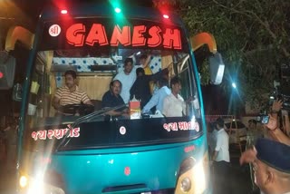 Eknath Shinde arrives in Guwahati with 35 angry Shiv Sena MLAs