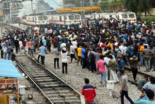 AGE RESTRICTION A KEY FACTOR IN AGNIPATH PROTESTS  AGNIPATH PROTEST IN SECUNDERABAD POLICE SUBMIT THE REMAND REPORT  SECUNDERABAD POLICE SUBMIT THE REMAND REPORT  AGNIPATH PROTEST IN SECUNDERABAD  havoc in the Secunderabad railway station  അഗ്നിപഥ് പദ്ധതി  അഗ്നിപഥ് പദ്ധതി പ്രതിഷേധം  സെക്കന്തരാബാദ് റെയിൽവേ സ്റ്റേഷനിൽ സംഘർഷം  അഗ്നിപഥ് സെക്കന്തരാബാദ് റെയിൽവേ സ്റ്റേഷനിലെ സംഘർഷത്തിൽ റിമാൻഡ് റിപ്പോർട്ട് സമർപ്പിച്ച് പൊലീസ്  തെലങ്കാനയിലെ സെക്കന്തരാബാദ് റെയിൽവേ സ്റ്റേഷനിലുണ്ടായ പ്രതിഷേധം  അഗ്നിപഥ് പദ്ധതിക്കെതിരെ പ്രതിഷേധം സ്വകാര്യ ഡിഫൻസ് അക്കാദമികൾക്കെതിരെ അന്വേഷണം