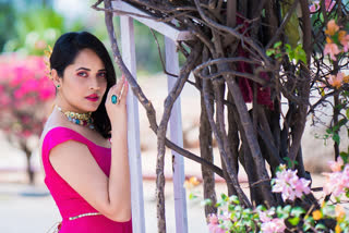 Anchor Anasuya Photo gallery and unseen images