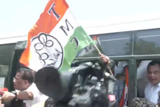 trinamool-congress-stages-protests-in-guwahati-hotel-housing-shiv-sena-leaders