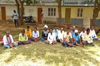 dialysis-patient-protest-in-chamarajanagara